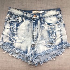 Vibrant distressed jean shorts
